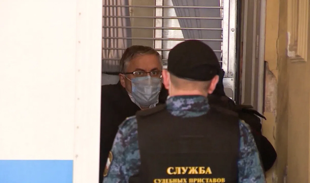 Суд продлил арест Александра Земченкова, обвиняемого в убийстве жены - tvspb.ru
