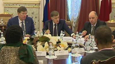 Вячеслав Макаров провел встречу с делегацией из ЮАР в Мариинском дворце