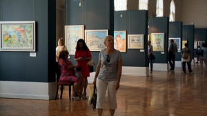 «Хочется там остаться жить»: как петербуржцы отзываются о выставке Никаса Сафронова