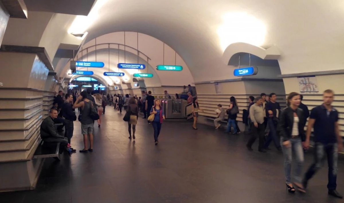 Станция «Невский проспект» закрыта из-за подозрительного предмета - tvspb.ru