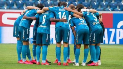 Дзюба и Азмун сыграют с первых минут в матче «Зенит» — «Спартак»