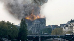 Трагедия в соборе Парижской Богоматери