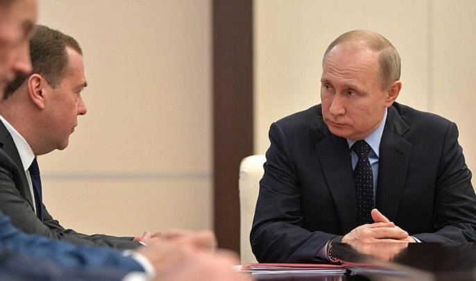 Путин поручил Медведеву проверить все торговые центры на безопасность - tvspb.ru