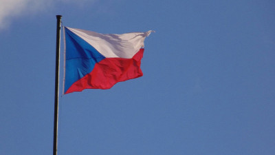 Чехия официально отозвала из России посла Витезслава Пивоньку