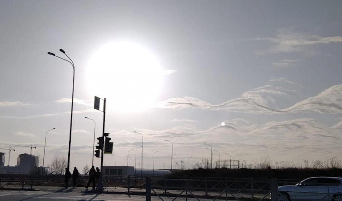 Петербуржцы заметили в небе волнистые облака - tvspb.ru