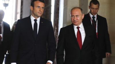 Путин и Макрон обсудили подготовку к ПМЭФ