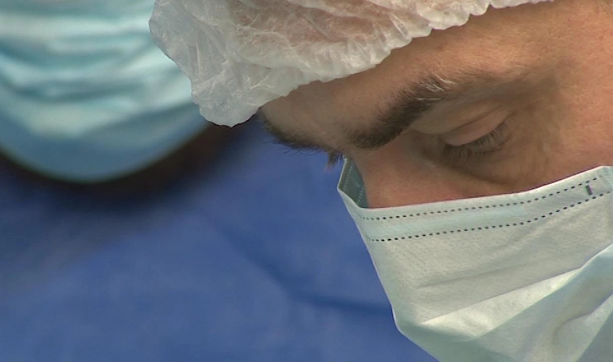 Петербургские хирурги провели успешные операции по удалению опухолей сердца у детей первых месяцев жизни - tvspb.ru