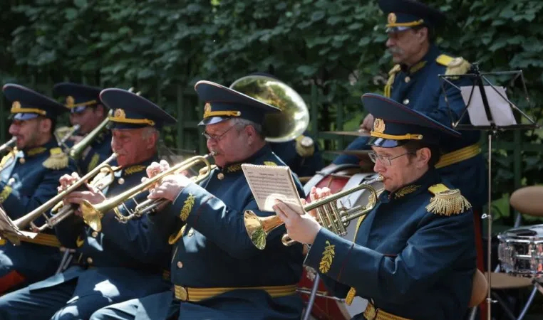 Оркестры ЗВО дадут серию концертов в Летнем саду