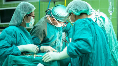 В центре Алмазова впервые имплантировали пациенту «искусственное сердце»