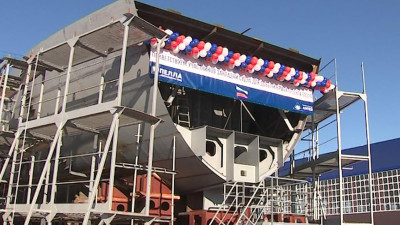 В Ленобласти прошла церемония закладки головного судна для добычи краба