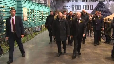 Владимир Путин посетил выставку в «Ленрезерве»