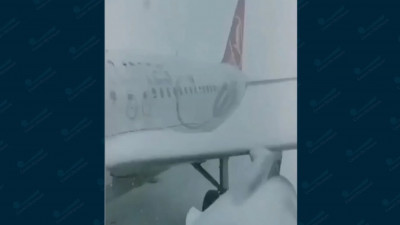 Генконсульство России поможет 7 тысячам туристов, застрявшим в Стамбуле из-за снегопада