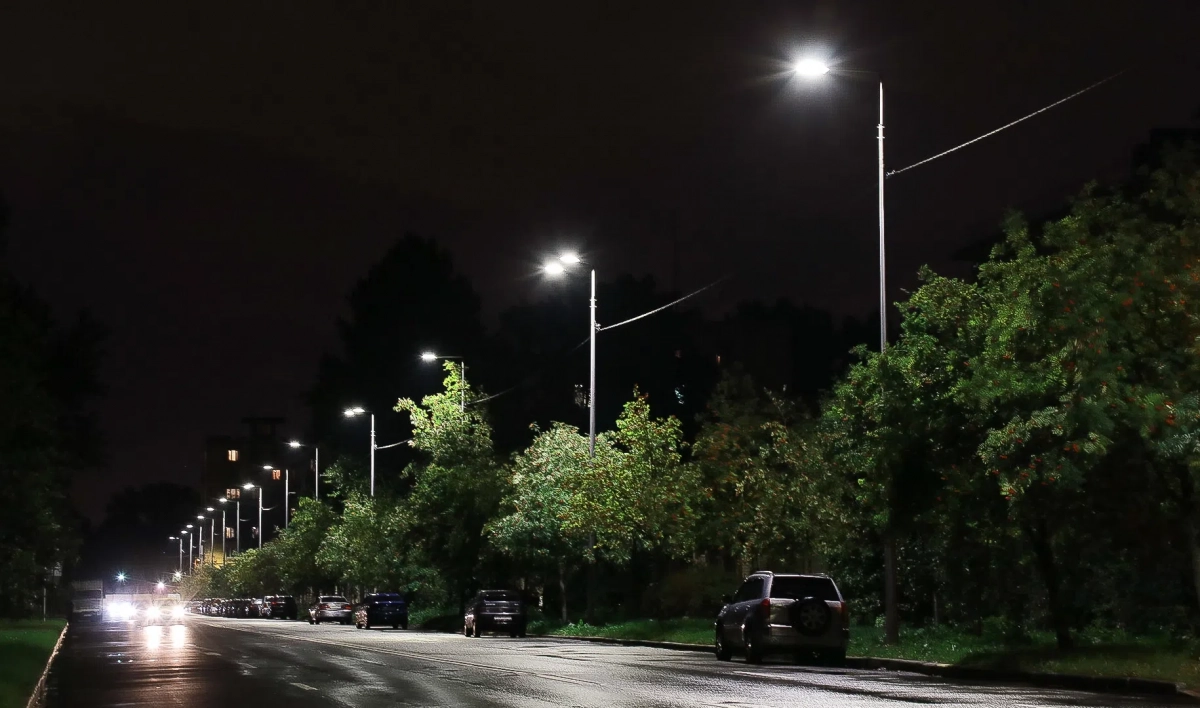 На улице Примакова установили 39 новых светильников - tvspb.ru