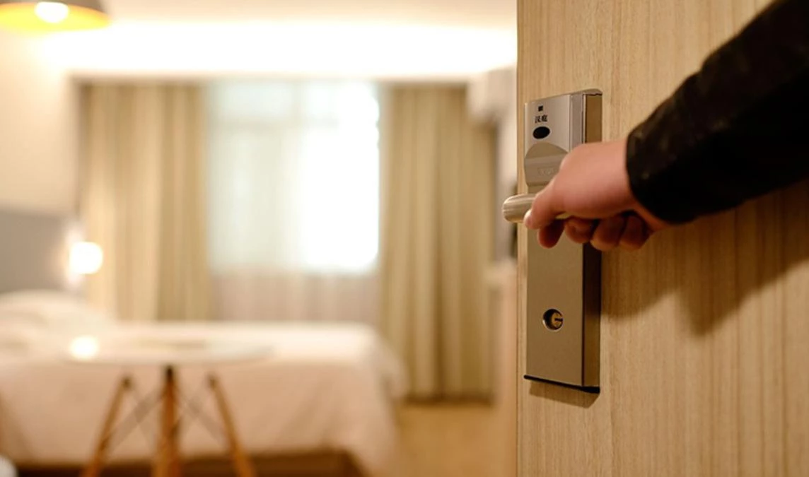 Туроператоры опровергли снятие ограничений для туристов на Кипре - tvspb.ru