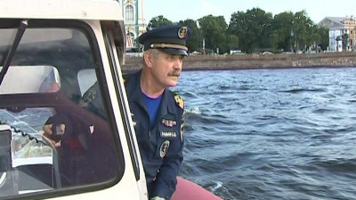 В Петербурге запретили кататься на гидроциклах на некоторых участках рек