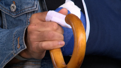 Петербуржец лишился пальца после полета на гидрофойле