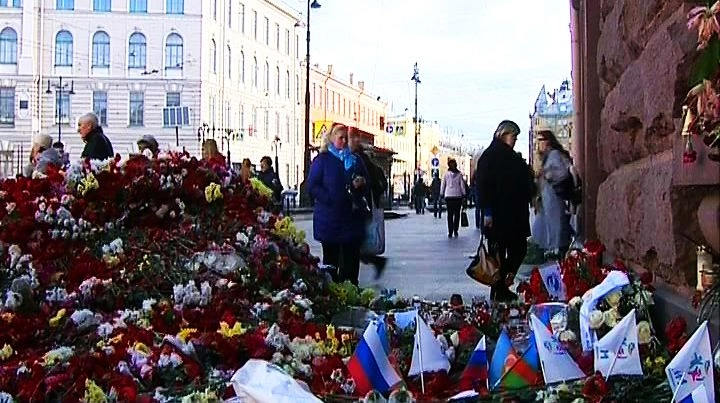 Родственникам жертв и пострадавшим от теракта в метро выплачено более 75 млн рублей - tvspb.ru