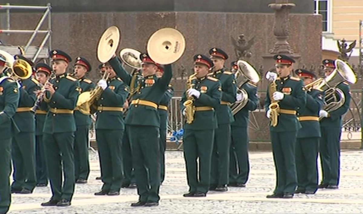 В Петербурге после парада Победы споет хор из 4,5 тысячи военных - tvspb.ru