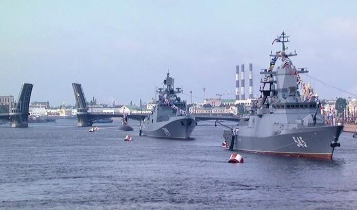 Вице-губернатор Совершаева в библиотеке Главного штаба ВМФ рассказала о подготовке к Военно-морскому параду