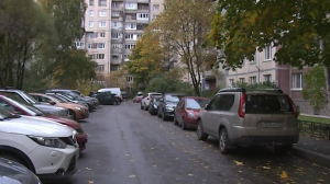 Грузовикам и такси запретят парковаться во дворах