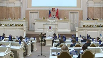 В Мариинском дворце в первом чтении рассматривают бюджет Петербурга на 2017 год