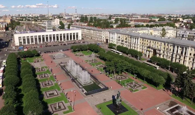 Площадь Ленина предложили сделать гайд-парком - tvspb.ru