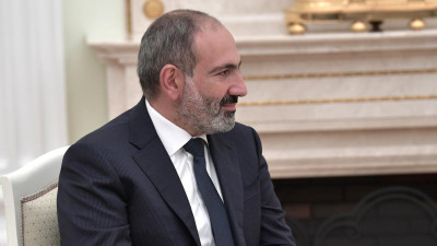 Премьер-министр Армении Пашинян подал в отставку