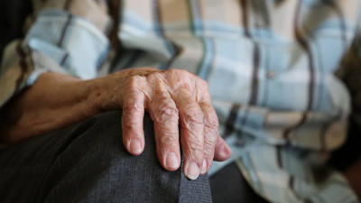 В Госдуме предложили ввести пособие на медицинские маски для пенсионеров