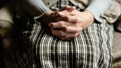 За здоровьем петербуржцев старше 65 лет и инвалидами врачи будут наблюдать дистанционно