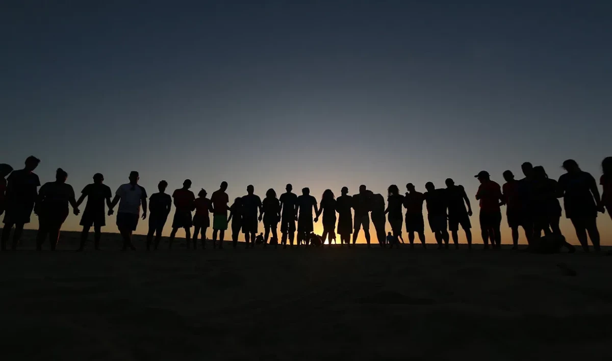 Сегодня в России зарегистрируют вакцину от COVID-19 для детей старше 12 лет - tvspb.ru