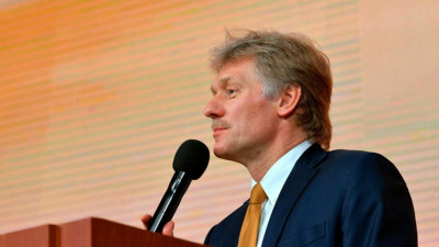 Песков допустил возможность отключение России от Visa и Mastercard