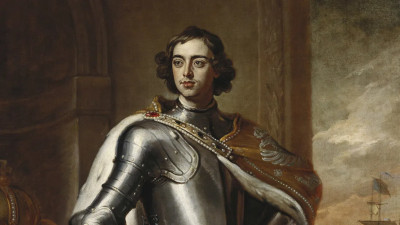 В Петергофе представили двухтомник о предметах, связанных с Петром I