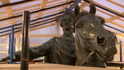 Главное – сохранить защитную патину: реставрация Медного всадника близка к завершению