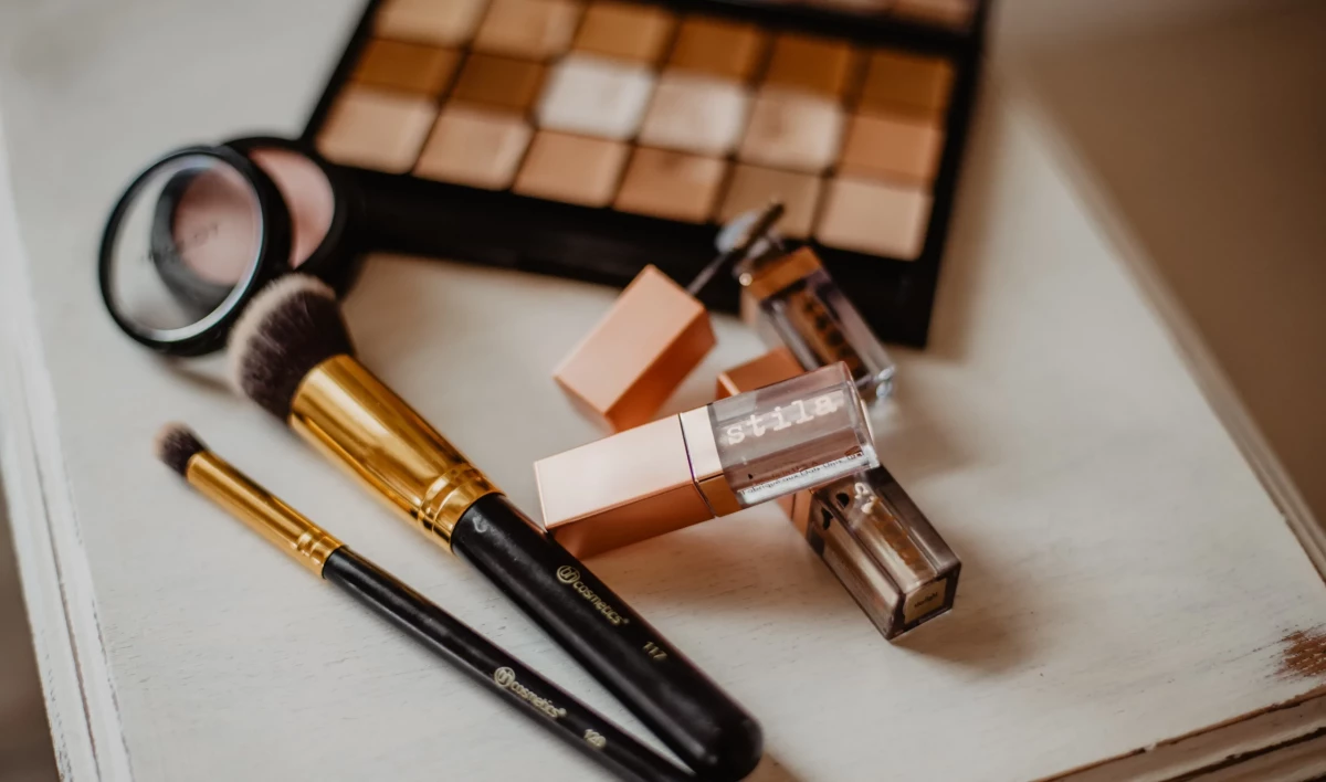 Спрос на отечественную косметику в России вырос в 30 раз - tvspb.ru