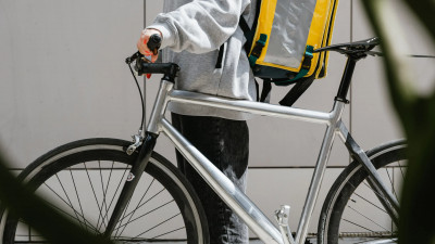 В Петербурге стало в три раза больше вакансий для курьеров