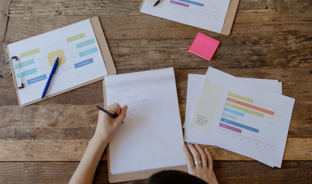 Международный день левшей и День шумящих ракушек. Что отмечают 13 августа - tvspb.ru