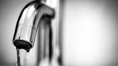Подачу горячей воды ограничат почти в 800 домах в двух районах Петербурга 3 апреля