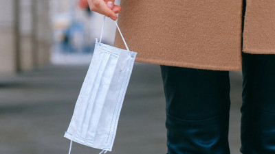 Петербуржцам напомнили о причинах ношения маски