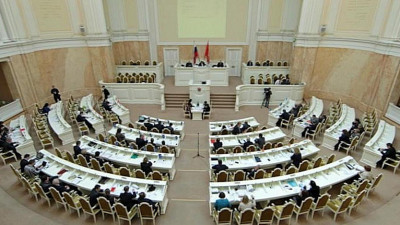 Депутаты предлагают дополнить праздничный календарь Днем воспитателя