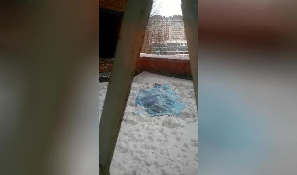 Женщина выпала из окна многоэтажки на улице Савушкина - tvspb.ru