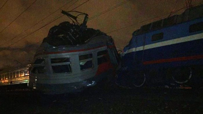 В Москве поезд столкнулся с электричкой, есть пострадавшие - tvspb.ru