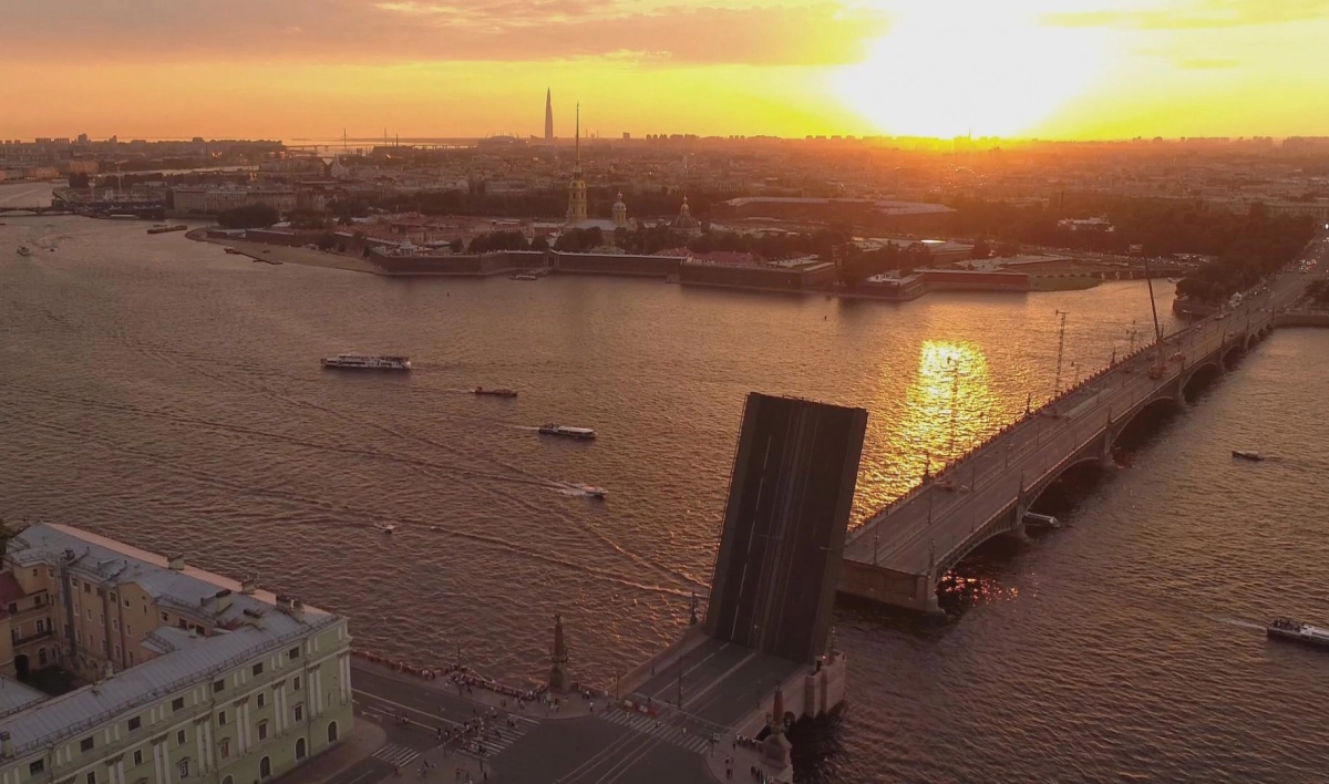 В ночь на пятницу в Петербурге разведут пять мостов - tvspb.ru