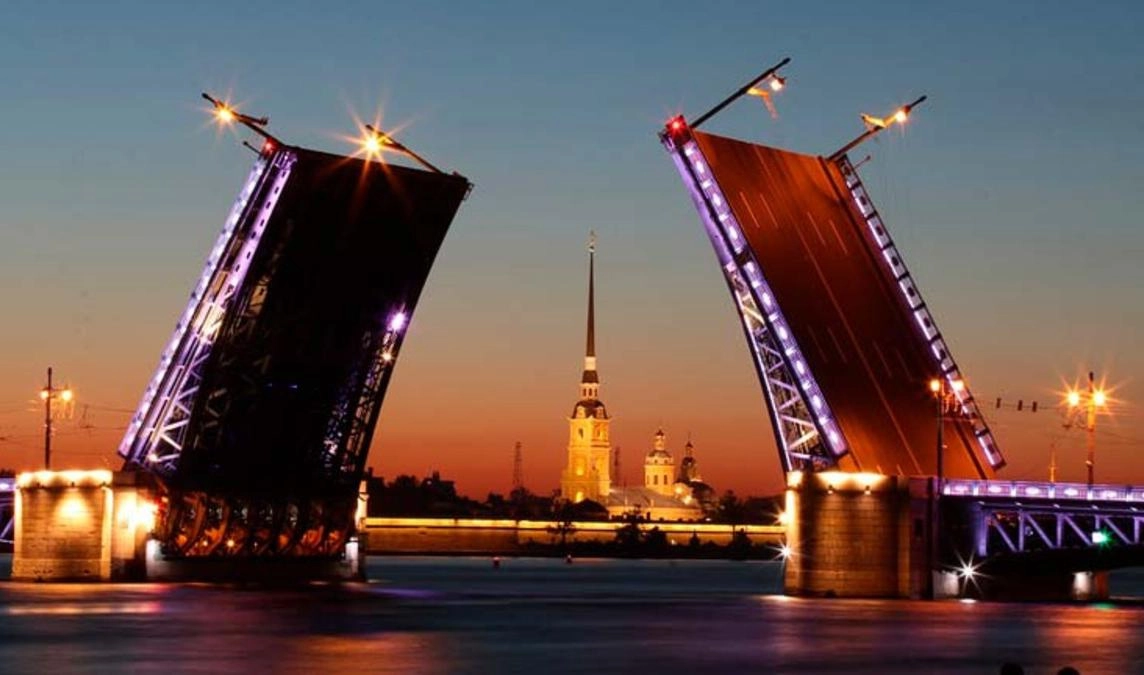Петербург вошел в топ городов для весенних путешествий - tvspb.ru
