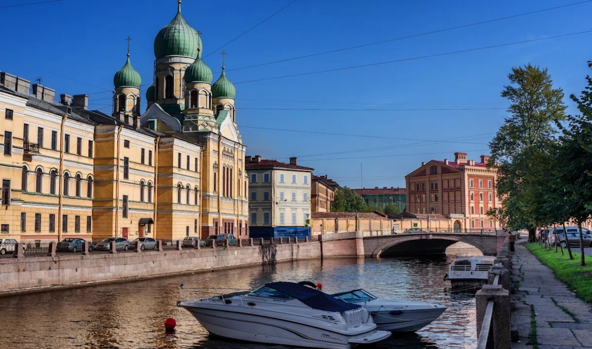 Петербург вошел в тройку популярных городов для летнего отдыха с детьми - tvspb.ru