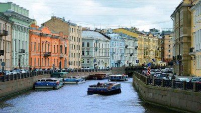 В Петербурге продлены сроки введенных 13 июля ограничений