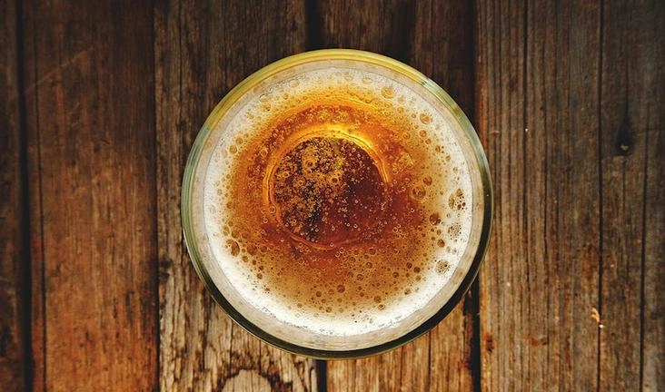 Производителям предложили самим выработать стандарт крафтового пива - tvspb.ru