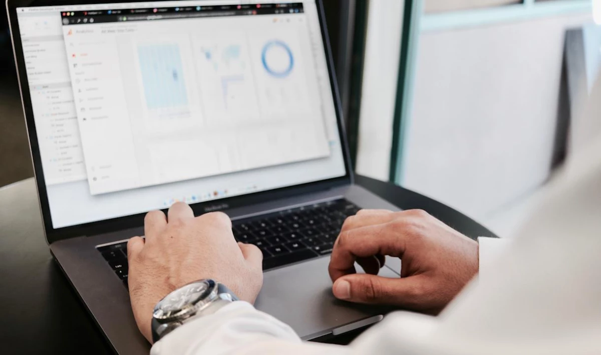 Digital-специалисты из Петербурга зарегистрировались для участия в конкурсе «Лидеры интернет-коммуникаций» - tvspb.ru