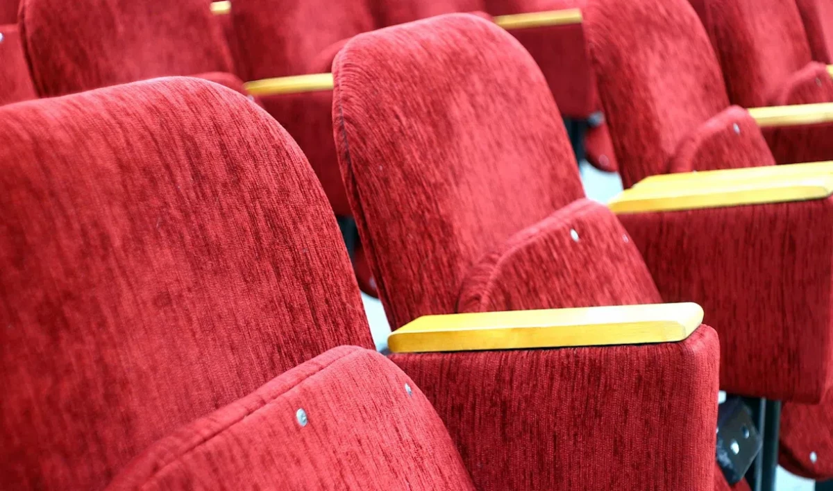 Театры Петербурга покажут детские спектакли онлайн в период ограничений - tvspb.ru