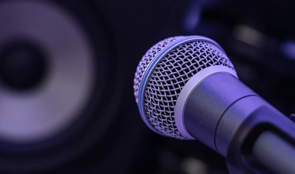 Петербуржец получил гран-при студенческого вокального конкурса «Поющая маска» - tvspb.ru