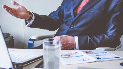 Эксперт дала советы, как поговорить с работодателем о повышении зарплаты